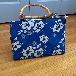 Brand New Hawaiian Flower Purse